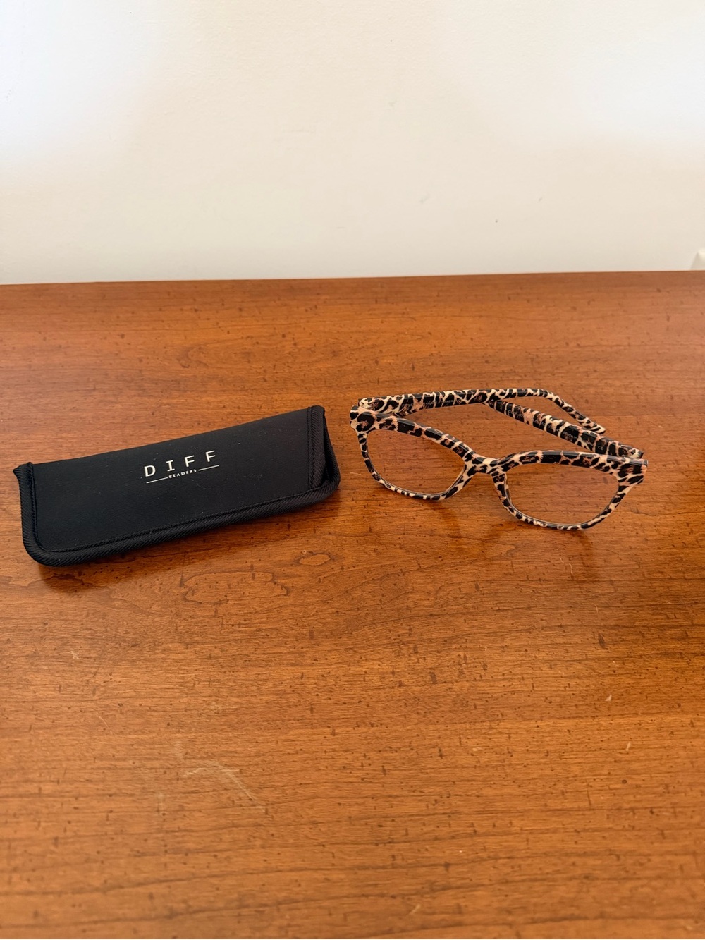 DIFF Eyewear Willa blue light reading glasses in a leopard tortoise print
